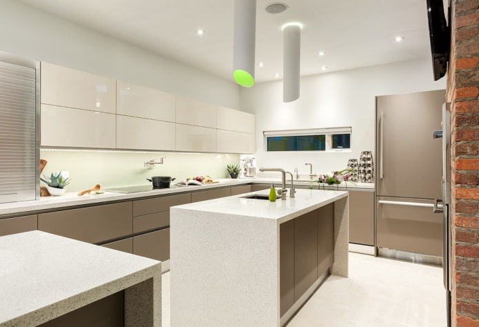 Cuisine lumineuse de style moderne