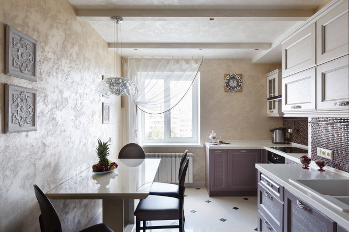 Salle à manger dans la cuisine