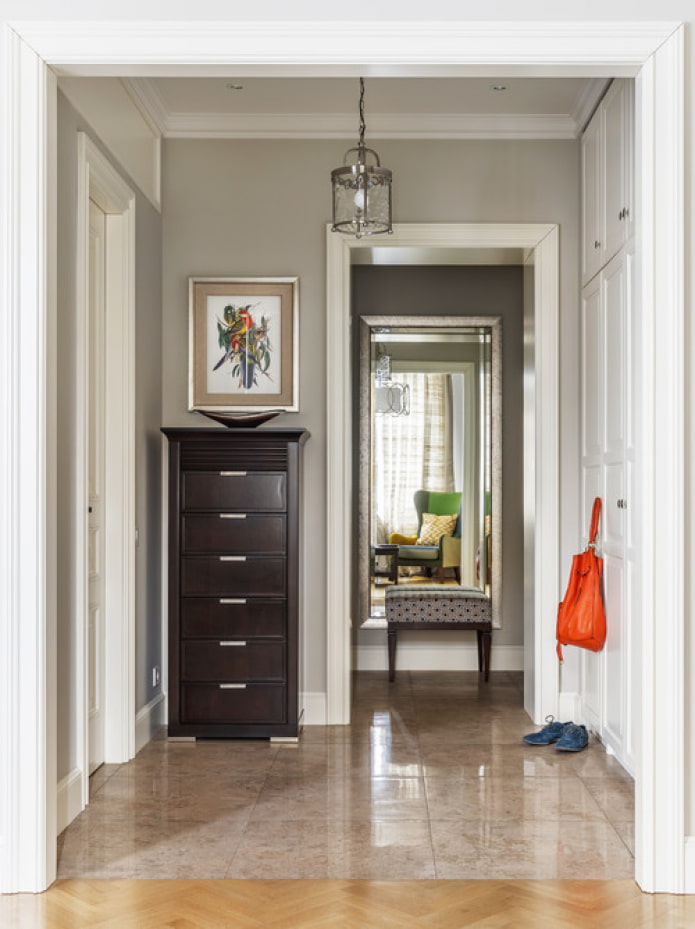 intérieur de couloir lumineux
