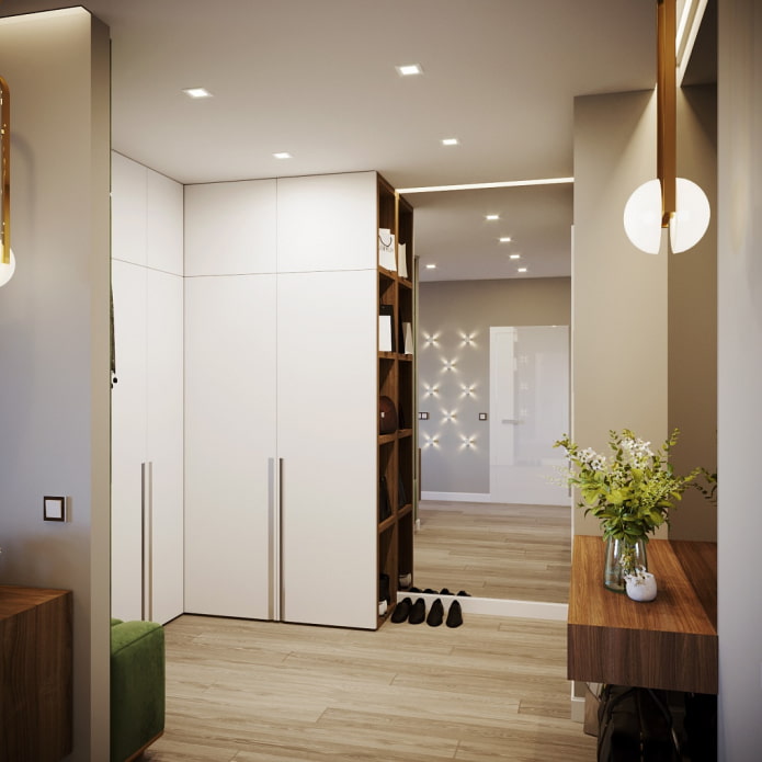 armoires jusqu'au plafond dans le couloir