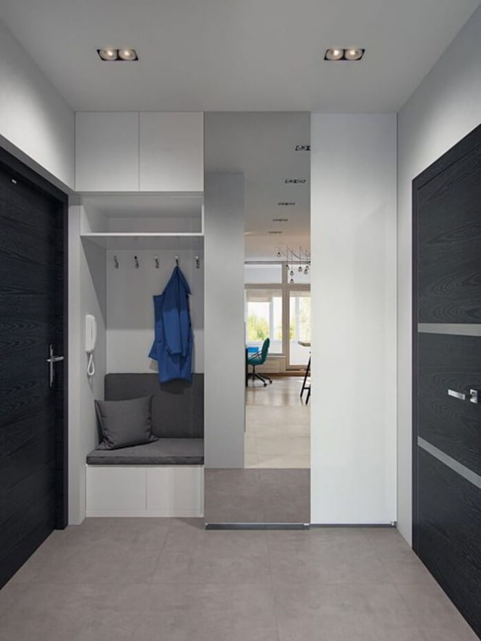 agencement des meubles dans le couloir
