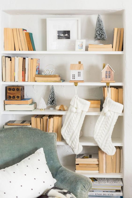 Décor sur l'étagère