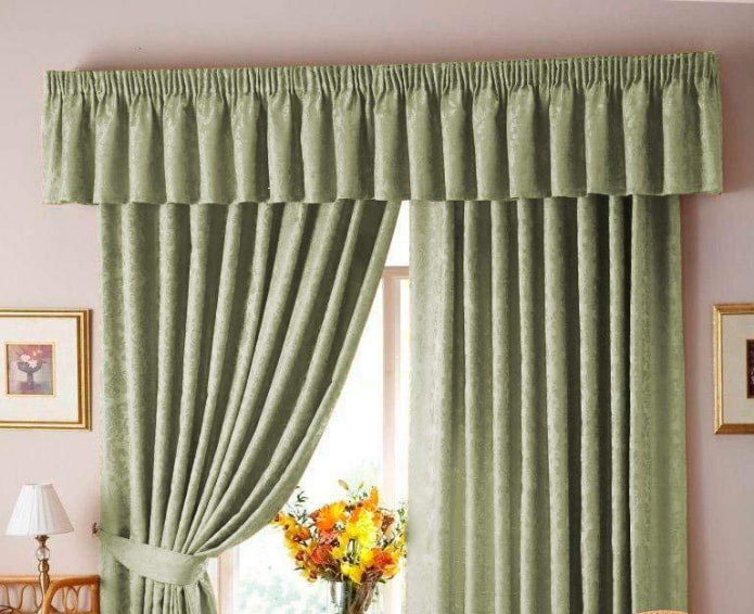 lambrequin accordéon horizontal simple