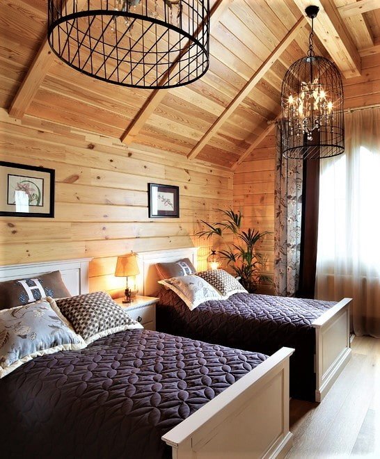 chambre dans une maison en rondins