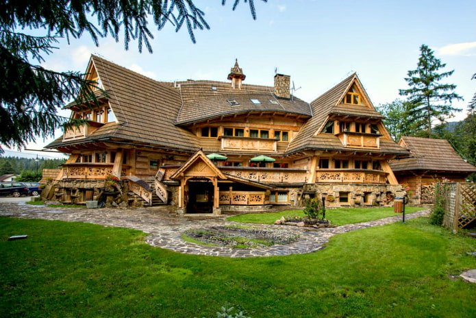 domaine dans le style russe ancien