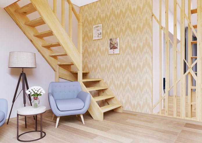 Escalier en bois à l'intérieur d'une maison privée