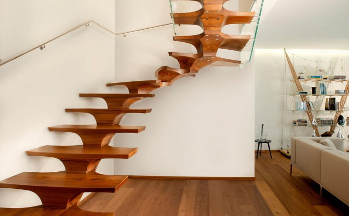 Schéma de couleurs des escaliers à l'intérieur de la maison