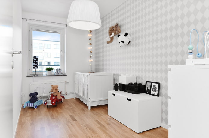 linoléum avec imitation stratifié dans la chambre d'enfant