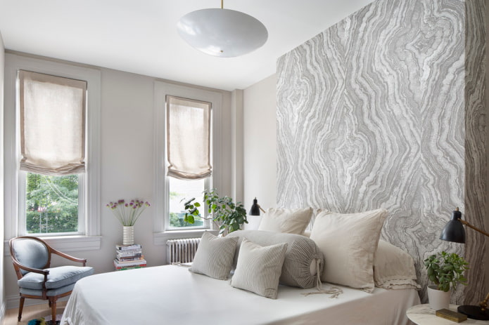 Stores romains en lin beige à l'intérieur