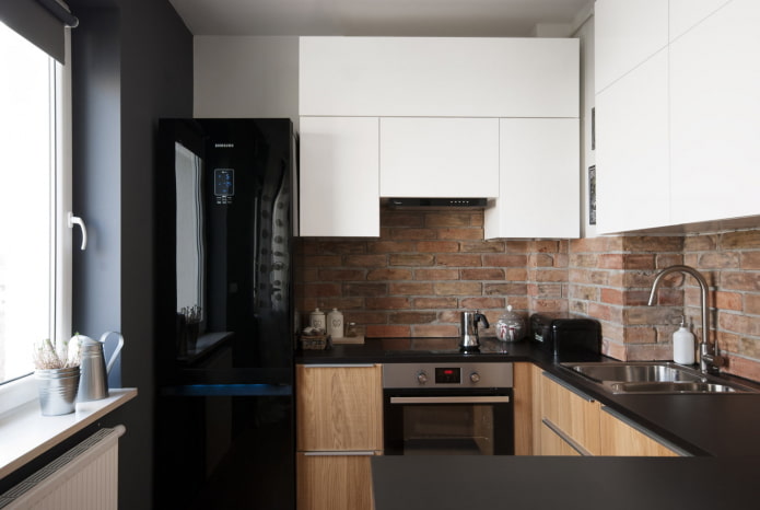 conception de cuisine dans une Khrouchtchevka dans le style loft