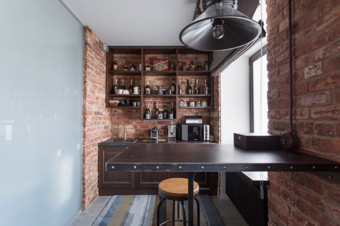 conception de cuisine dans une Khrouchtchevka dans le style loft