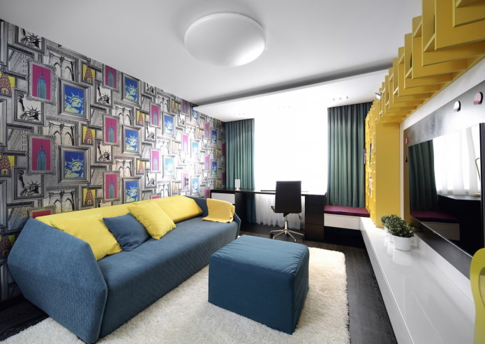 Plafond tendu avec un lustre à l'intérieur