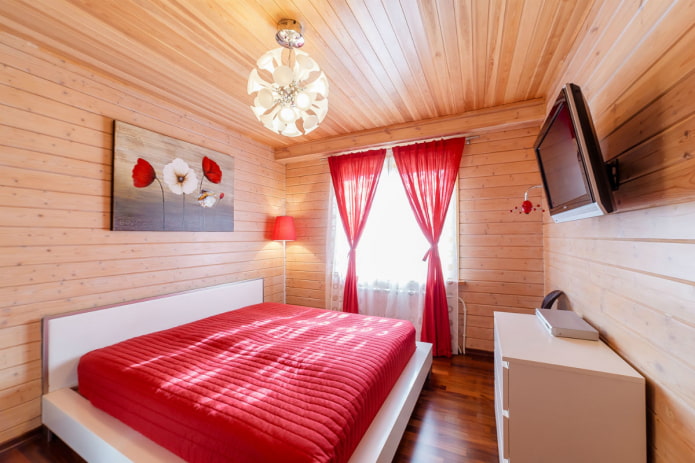 Lustre au plafond dans une chambre