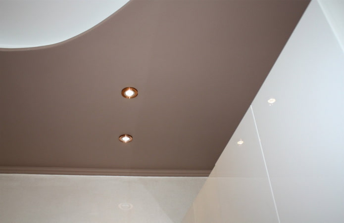 Plafond tendu mat de couleur marron