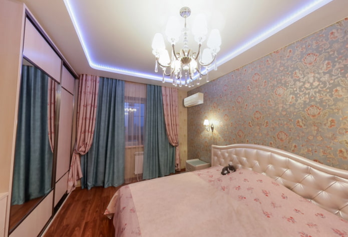Toile tendue à l'intérieur de la chambre