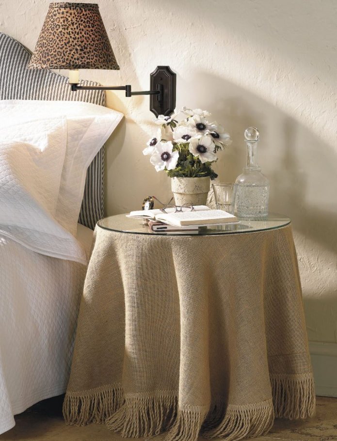 nappe pour table de chevet