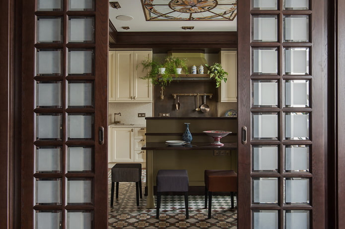 portes avec inserts en verre carrés