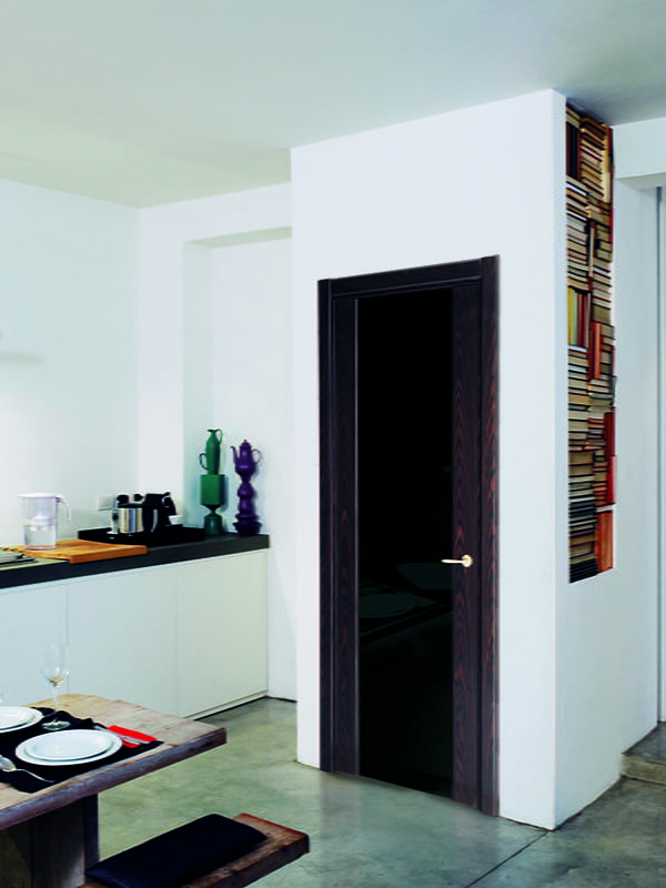 Portes intérieures en verre noir