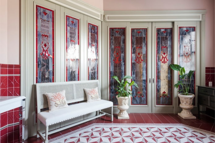 Portes avec inserts en vitrail