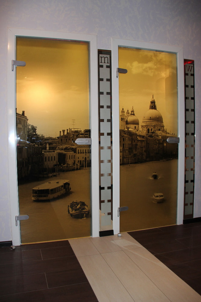 Portes en verre avec impression photo à l'intérieur