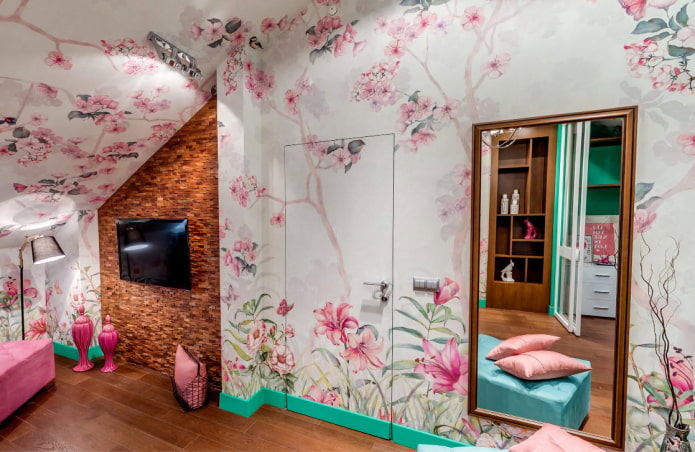 Décoration de porte et de mur avec le même matériau