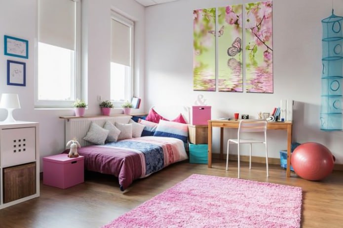 Peinture modulaire à l'intérieur d'une chambre d'enfant