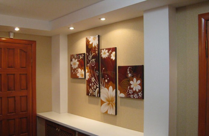 Peinture modulaire à l'intérieur du couloir