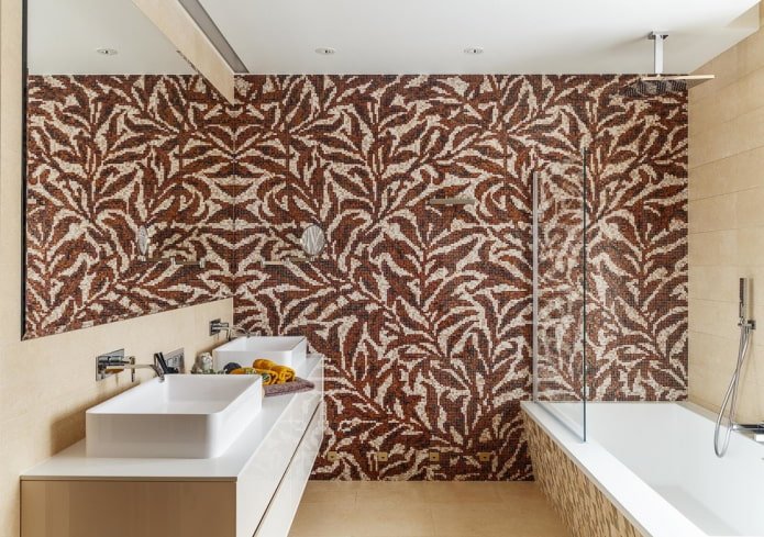 mosaïque dans la salle de bain