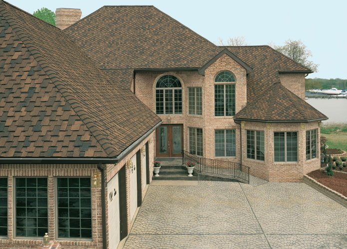 maison avec bardeaux souples de type Accord