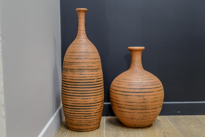 vases de sol en argile