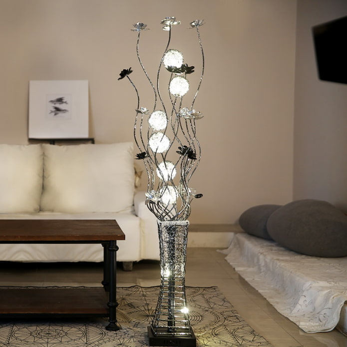 Vase-lampe en forme de fleur