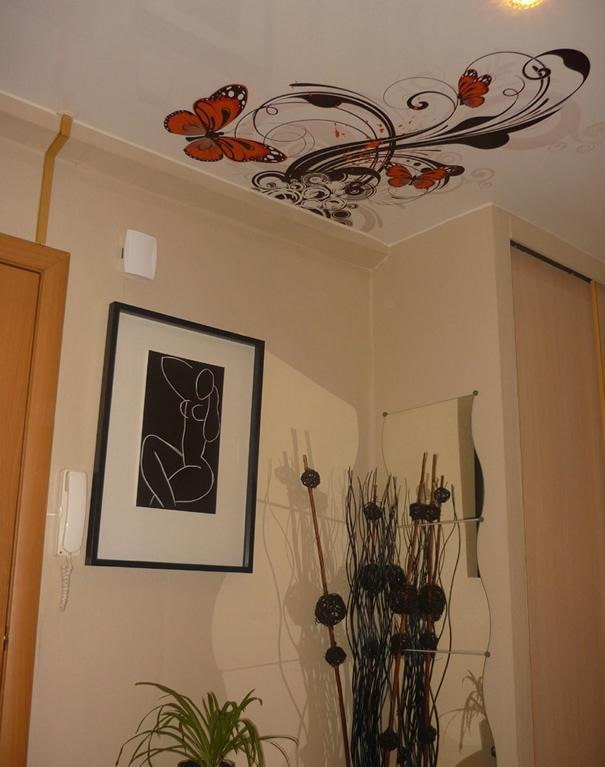 Structure de plafond tendu à motif