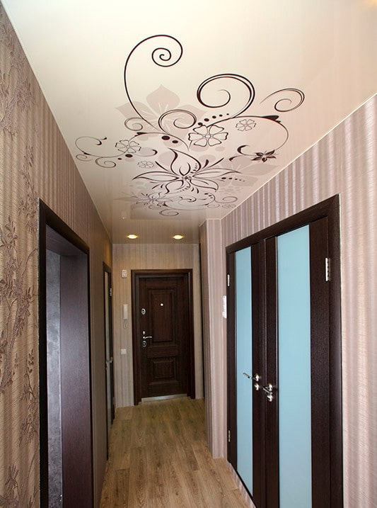 Structure de plafond tendu à motif
