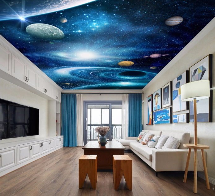 plafond avec une image d'espace dans le salon