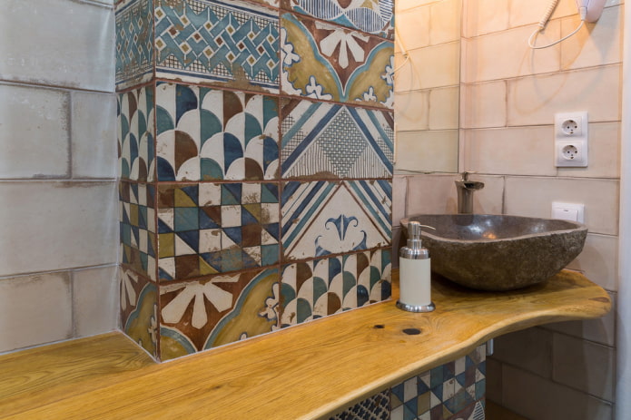 Boîte doublée de carrelage