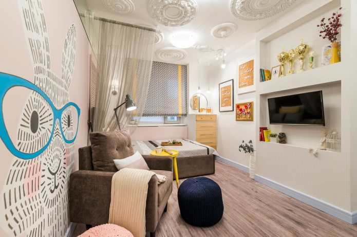 mur avec niches à l'intérieur d'une chambre d'enfant