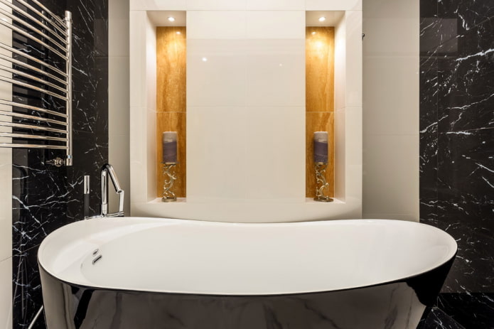niches avec éclairage dans la salle de bain