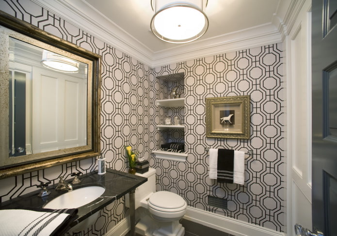 niche murale à l'intérieur de la salle de bain