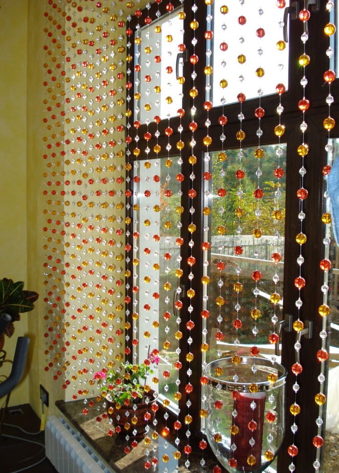 Design de rideaux de fils dans la cuisine