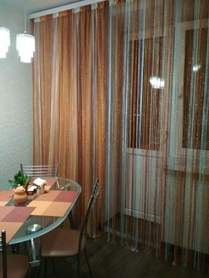 mousseline dans l'intérieur de la cuisine