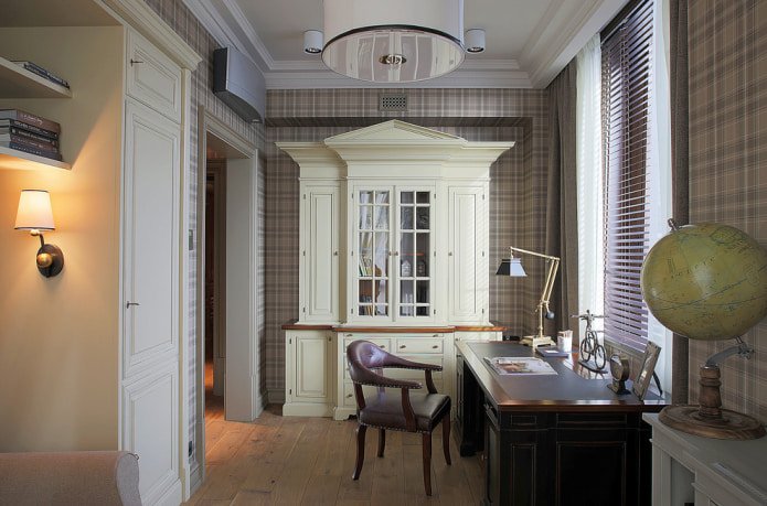 Bureau de style provençal