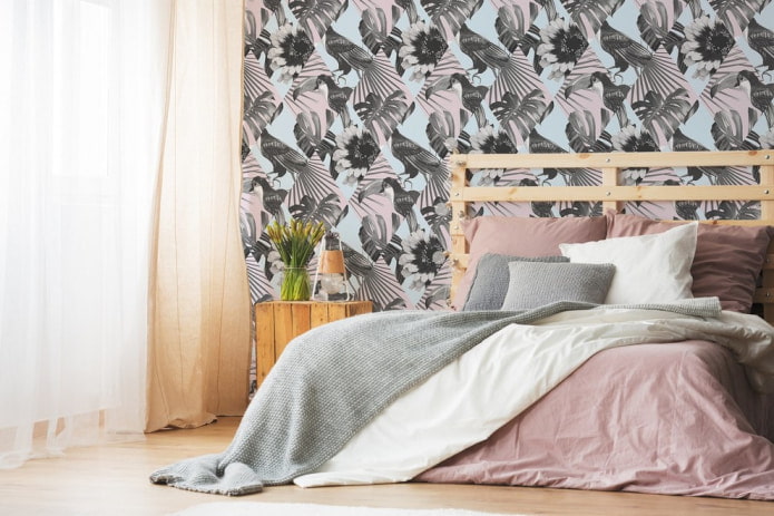 papier peint avec un ornement dans la chambre