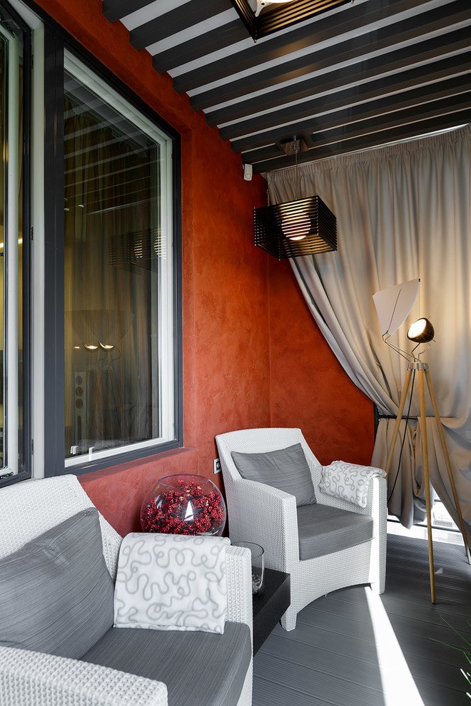 Rideaux longs sur la loggia