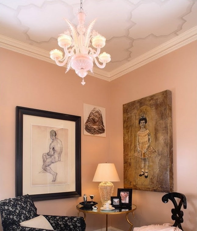 papier peint de plafond blanc à l'intérieur