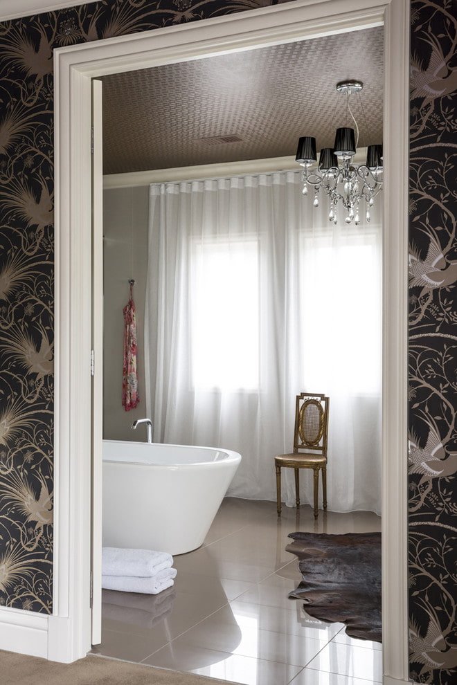 papier peint de plafond marron 