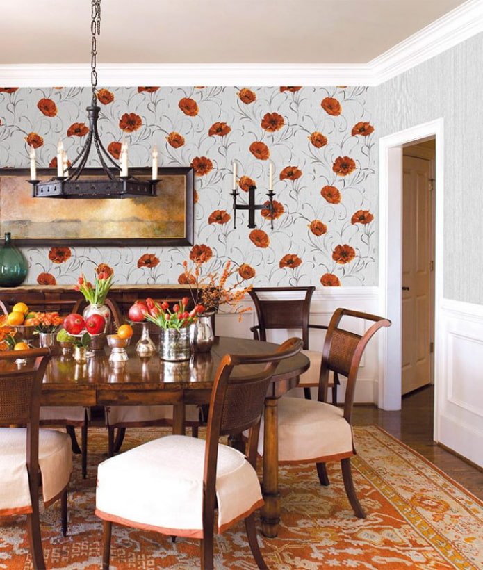 Papier peint avec des coquelicots à l'intérieur
