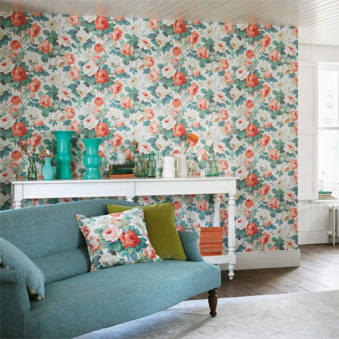 Papier peint à imprimé floral pour le salon