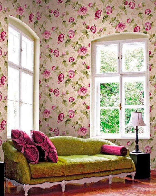 Papier peint avec des pivoines à l'intérieur