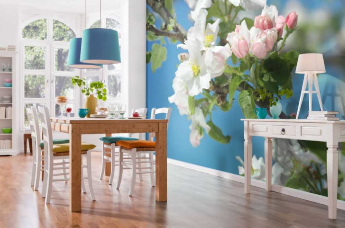 Papier peint photo avec un pommier en fleurs pour l'intérieur de la salle à manger