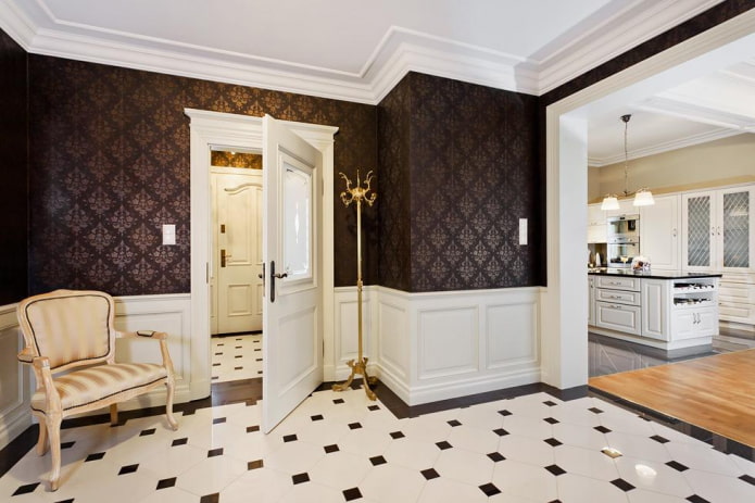 monogramme dans l'intérieur du couloir